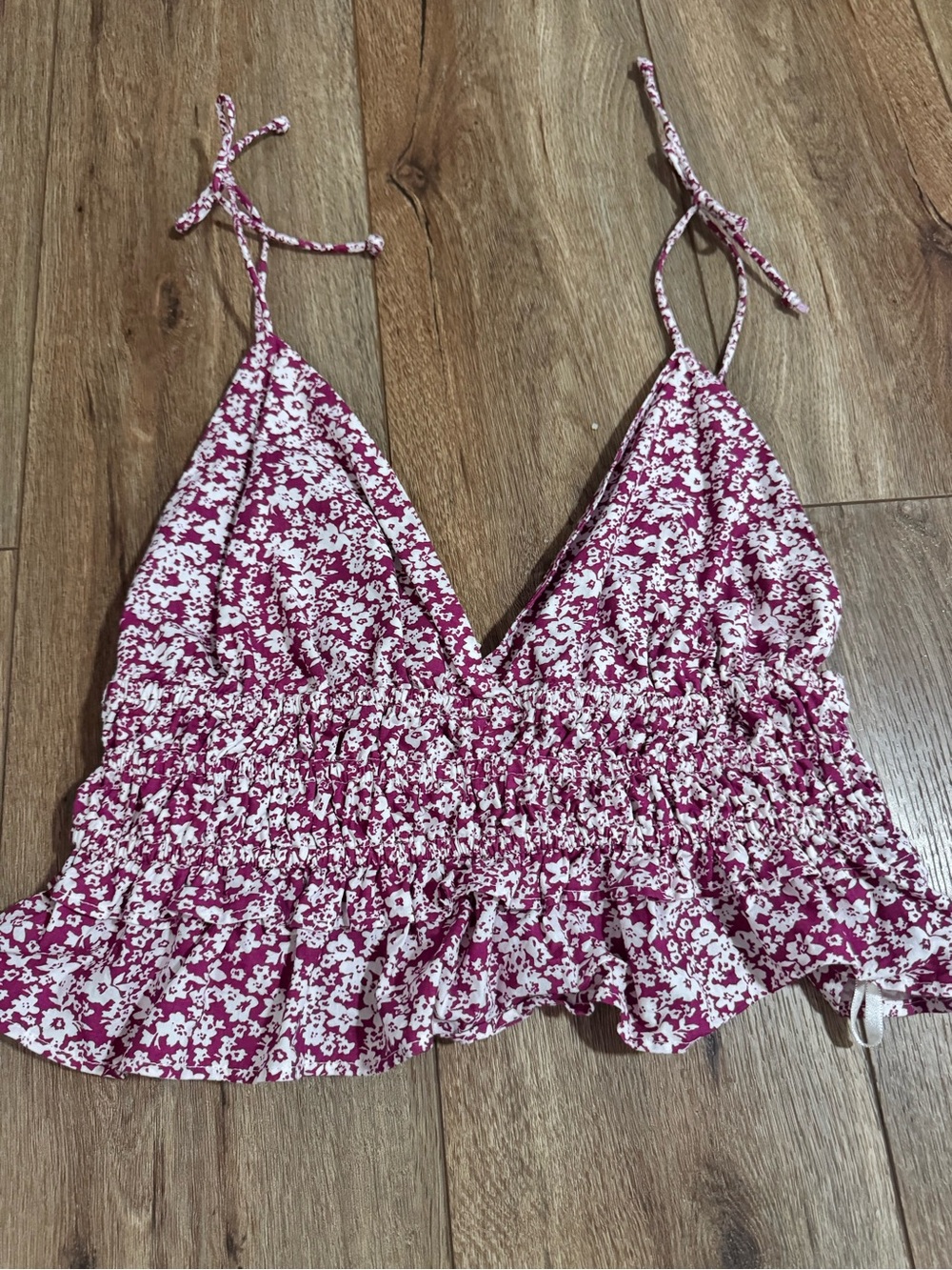 Sim & Sam Women’s Pink Floral Smocked Cami Top M
